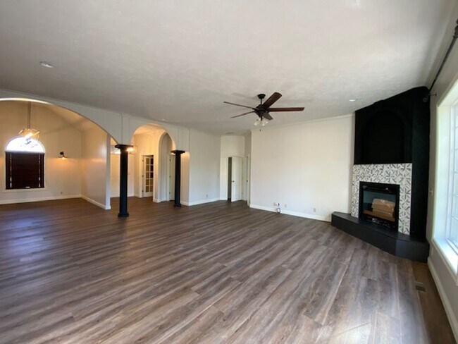 Foto del edificio - 5117 S Nettleton Ave