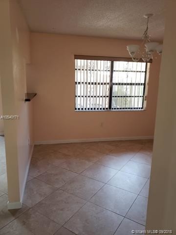 Foto del edificio - 570 NW 109th Ave