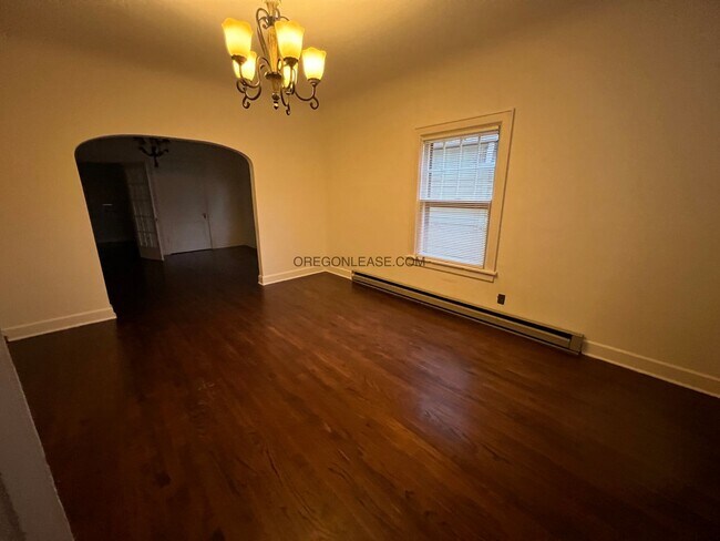 Foto del edificio - Large One bedroom downtown Eugene Apartment