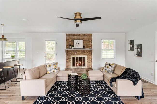 Building Photo - 2866 Red Pine Ct NW