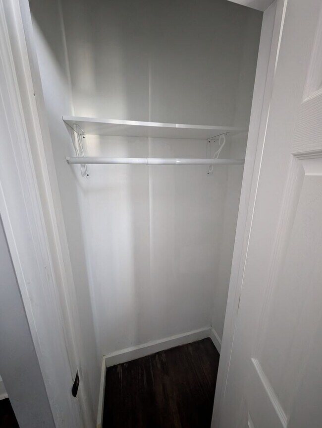 Building Photo - 160 S 12th St