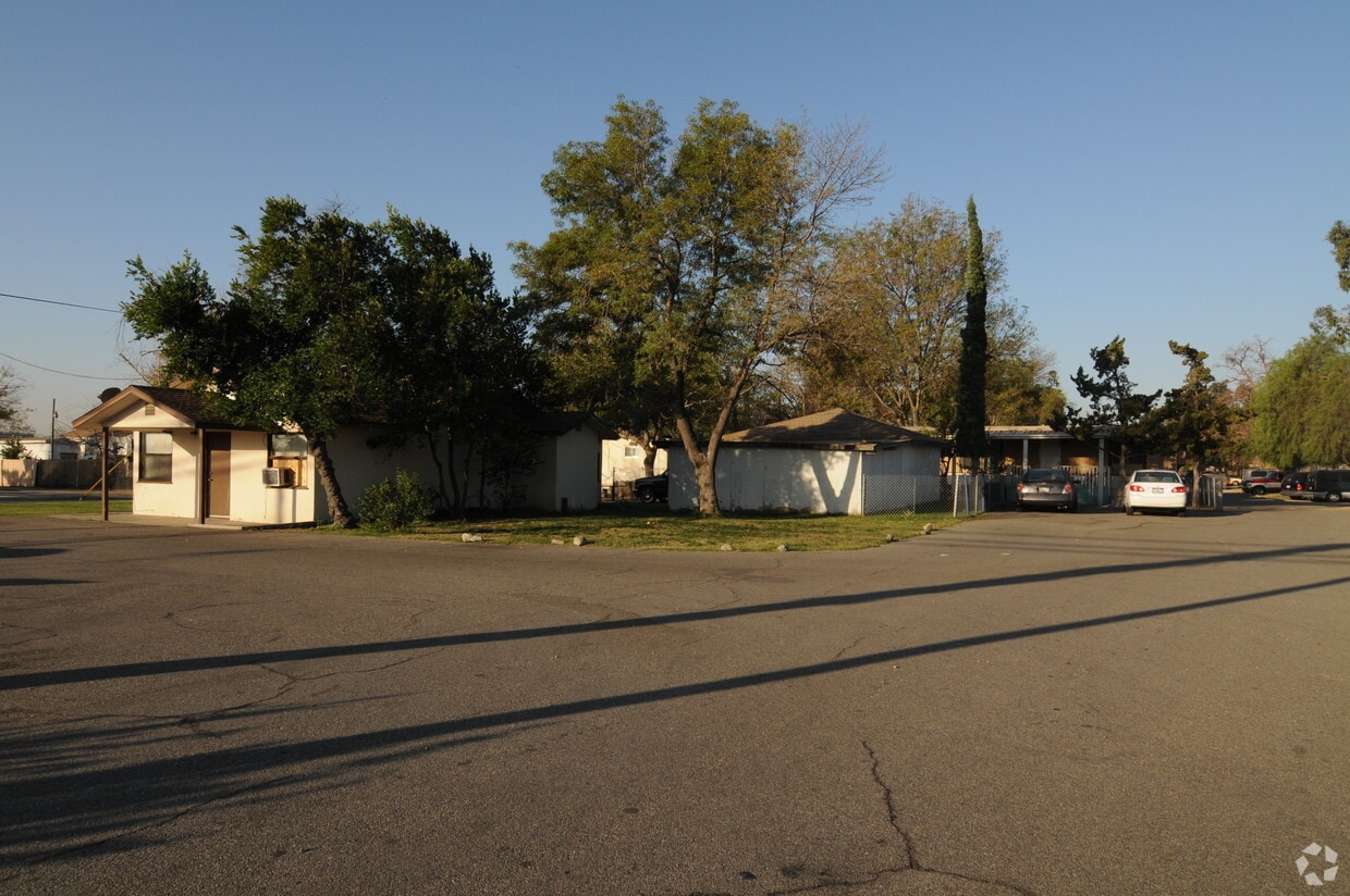 Primary Photo - Hacienda Mobile Home Park