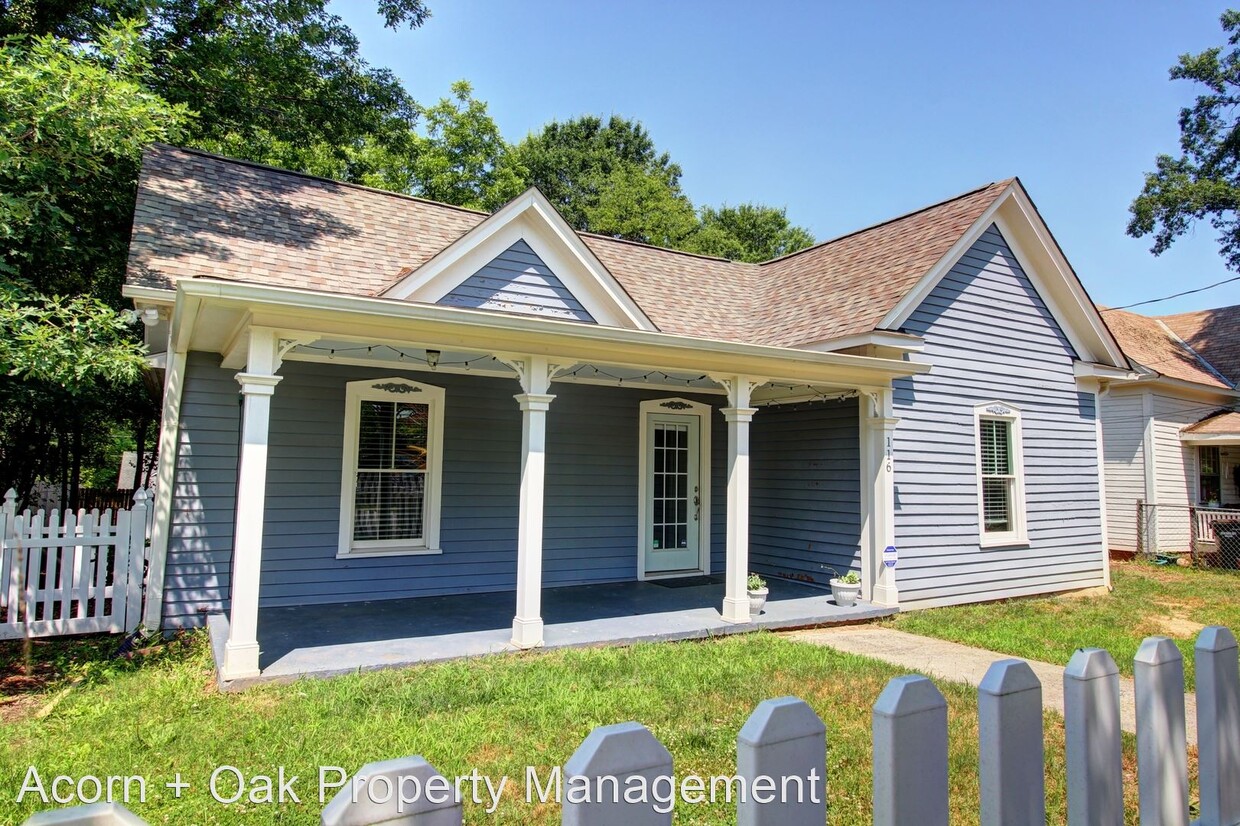 Primary Photo - 3 br, 2 bath House - 116 S Driver St