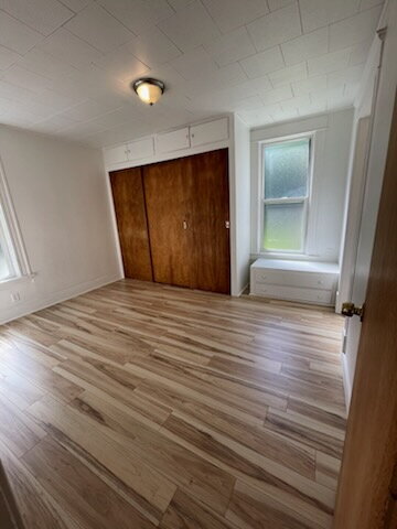 Foto del edificio - 2 bed 1 bath apartment in the Perry District