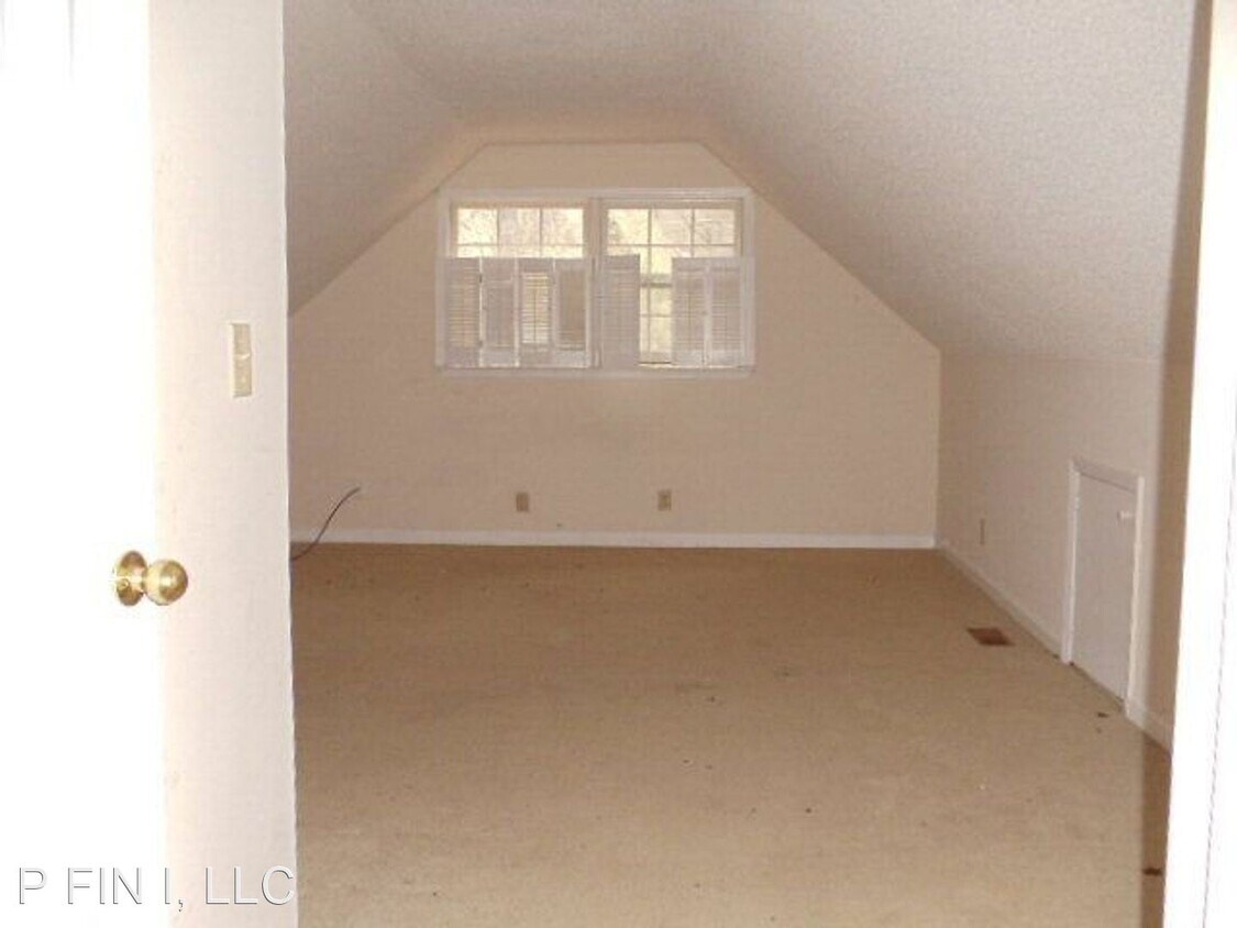 Building Photo - 3 br, 2 bath House - 1119 Sandy Beach Dr
