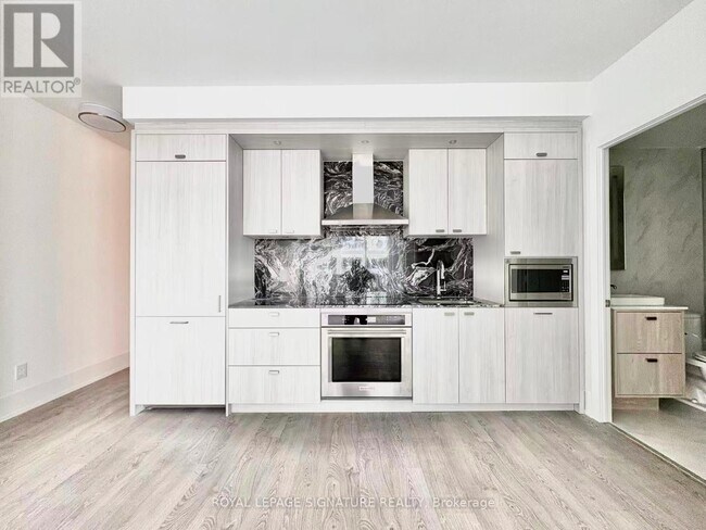 Photo du bâtiment - 115 Denison Ave