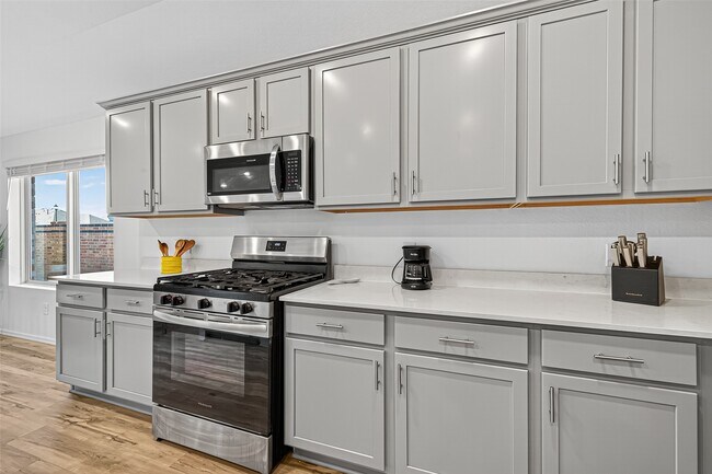 Building Photo - 27222 Woodridge Gln Dr