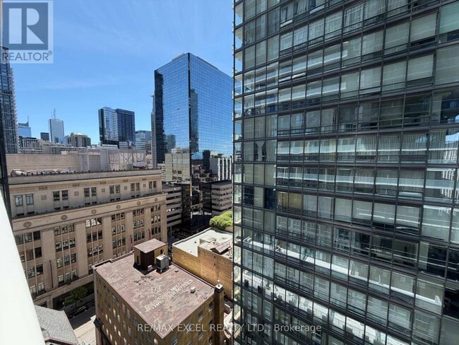 Building Photo - 7 Grenville St