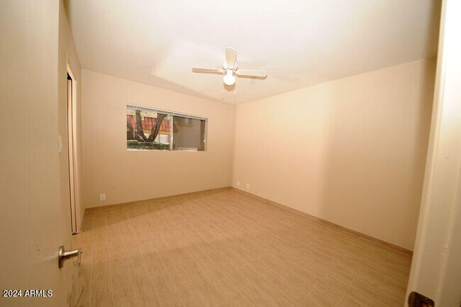 Foto del edificio - 1320 E Bethany Home Rd