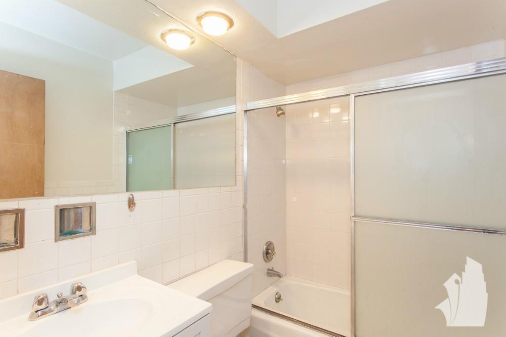 Foto principal - 1 bedroom in Chicago IL 60657