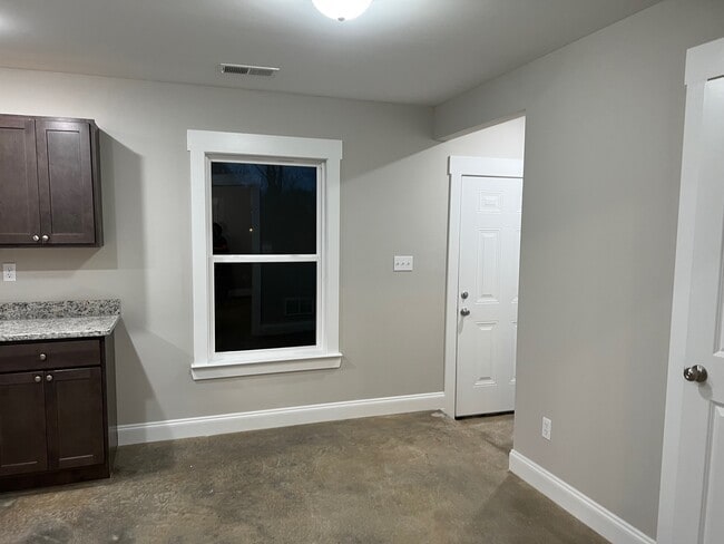 Building Photo - 7347 MURRAY Hl