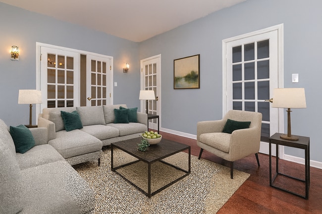 Photo - 27 W 41st St Apartments
