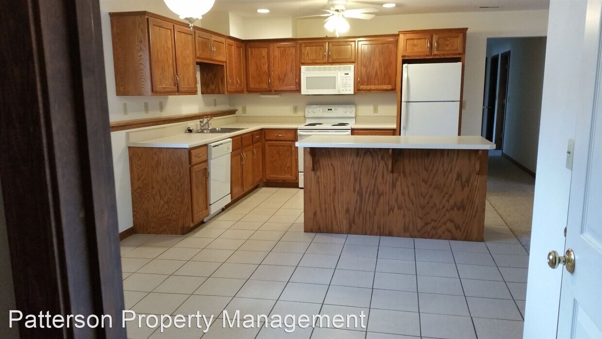 Primary Photo - 2624 Southridge Dr