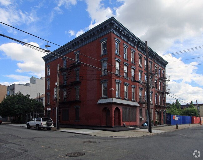 Foto del edificio - 62 Green St