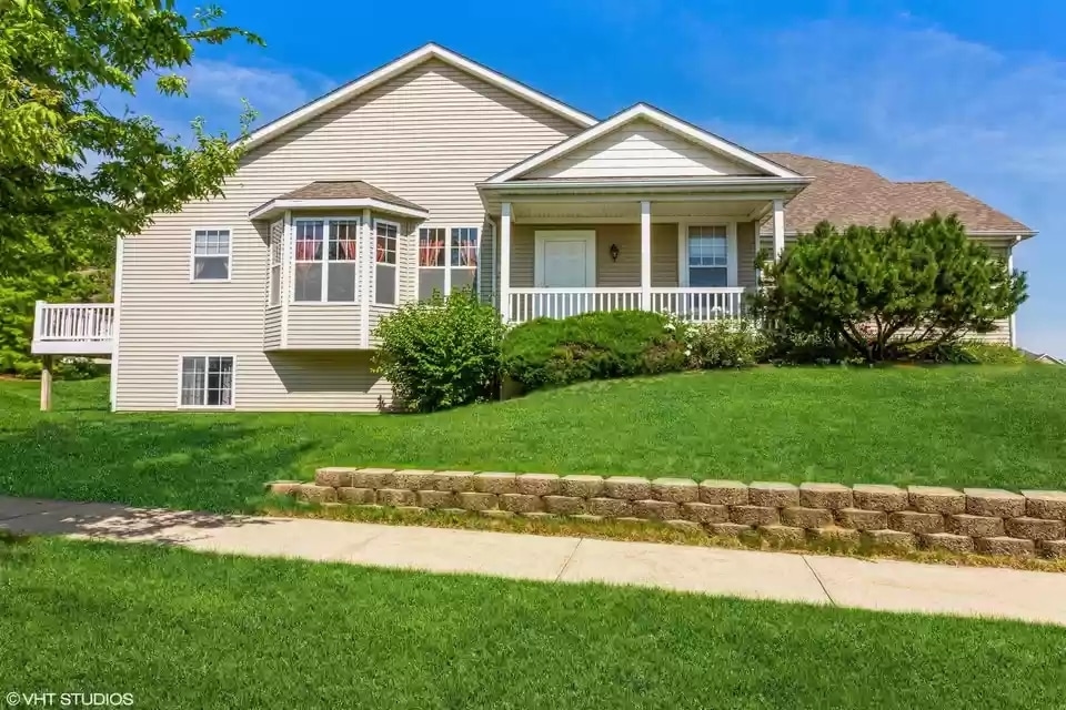 2403 Sandhutton Ave Unit 2403, Rockford, IL 61108 Condo for Rent in