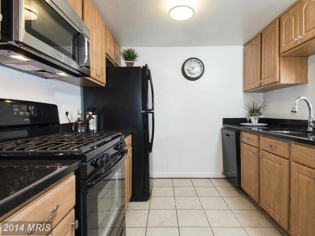 Building Photo - 1624 5th St NW