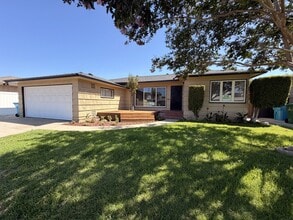 Building Photo - 6133 Dorothy Dr