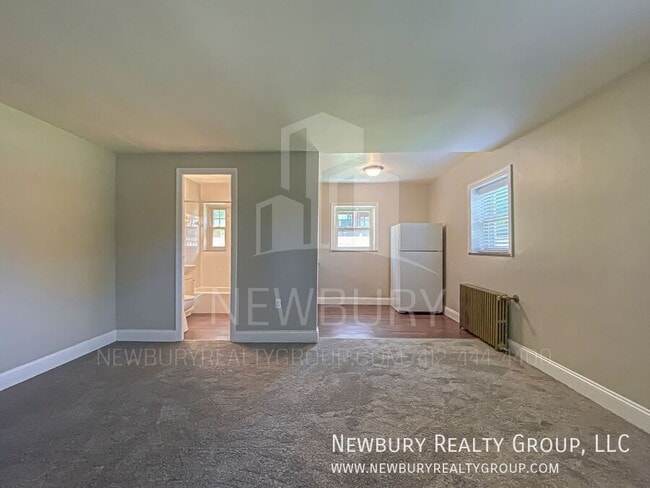 Building Photo - 106 W Steuben St