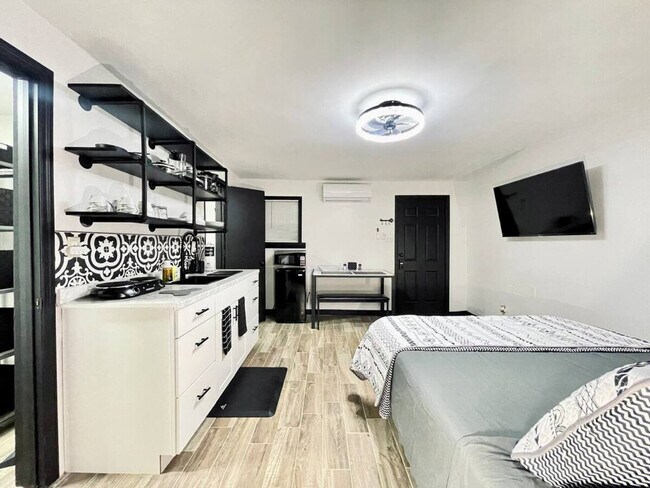 Foto del edificio - 1731 Grayson Dr