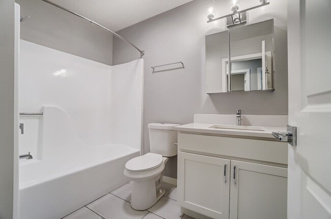 Interior Photo - Chardon Place Apartments and Townhomes