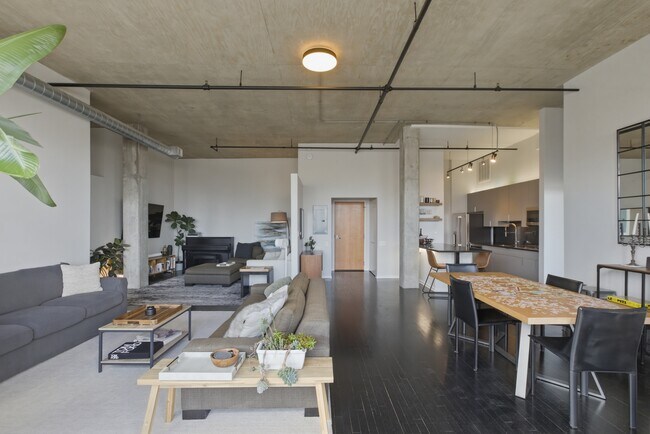 Foto del edificio - 900 N Kingsbury St