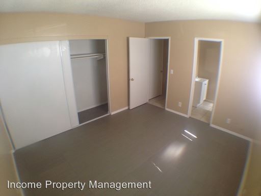Building Photo - 1371 Burwood St