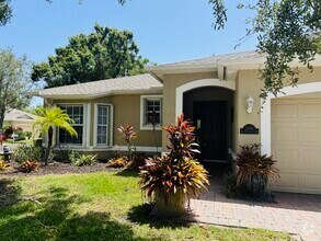 Building Photo - 3801 Kitty Hawk Ln SW