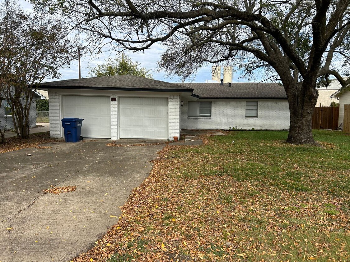 Foto principal - 1115 Westmoreland Dr