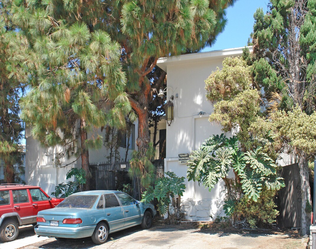 Building Photo - 11111 Venice Blvd