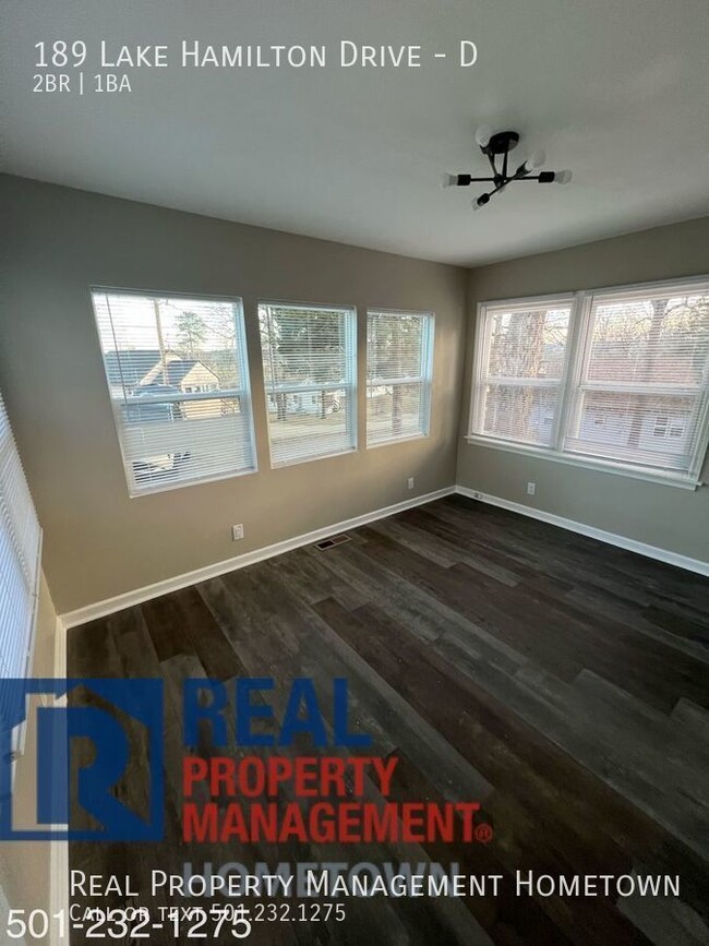 Building Photo - BEAUTIFUL NEWLY REMODELED HOME!!