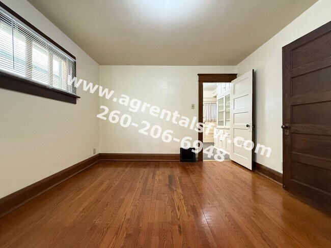 Foto del edificio - 919 Rivermet Ave