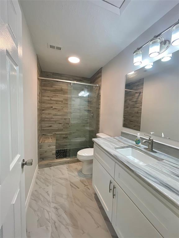 2203 Hickory Manor Dr, Huffman, TX 77336 Room for Rent in Huffman, TX