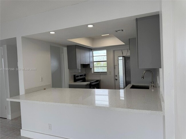 Photo - 1333 E Hallandale Beach Blvd Apartment