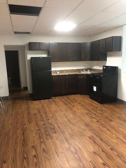 Foto del edificio - 6818 N Wayne Ave