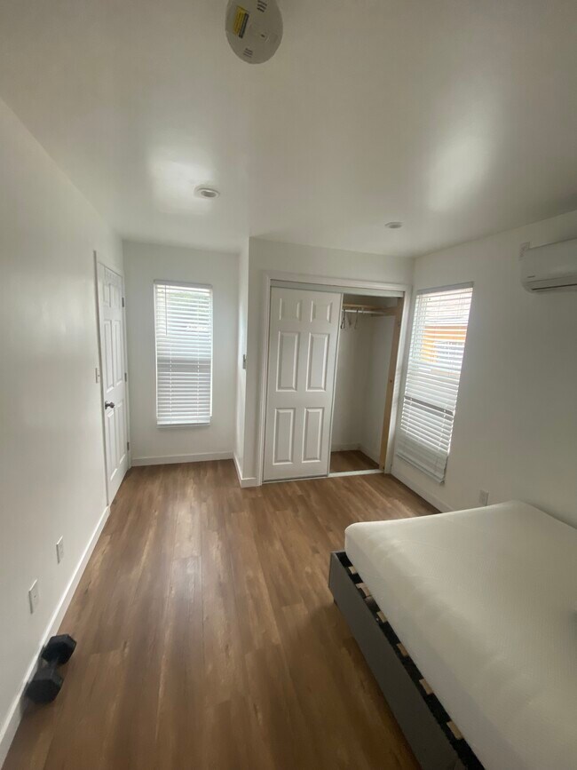 Foto del edificio - 1851 Magnolia Ave