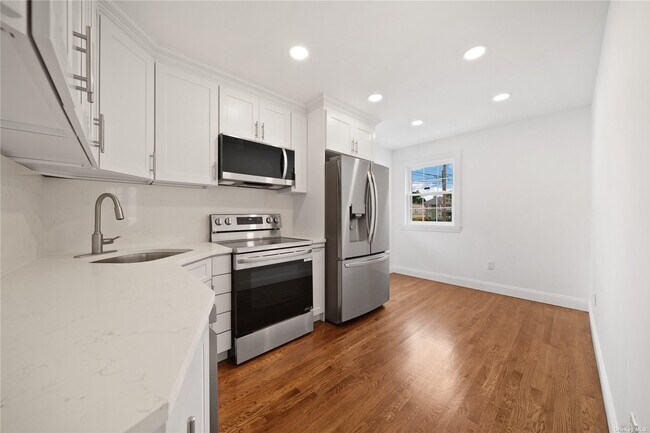 Foto del edificio - 3914 Waverly Ave