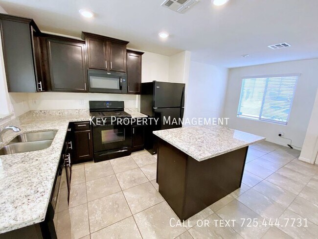 Foto del edificio - 3 BEDROOM 2.5 BATH HOME LOCATED ON A CUL-D...