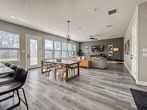 Building Photo - 2408 Pennsylvania Ave