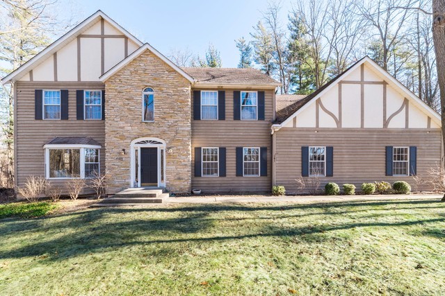 Building Photo - 2600 Greenwood Acres Dr