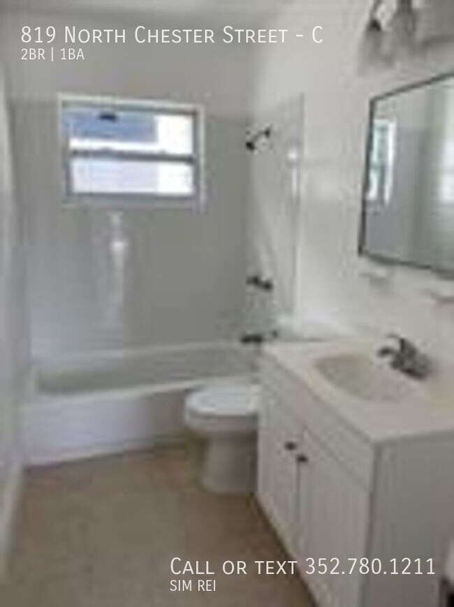 Building Photo - 2 Bedroom 1 Bath