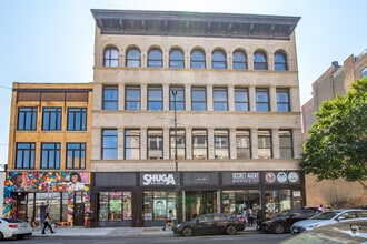 Building Photo - 1278 N Milwaukee Ave