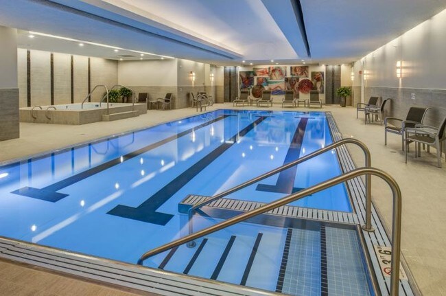 Foto del edificio - 860 N Lake Shore Dr