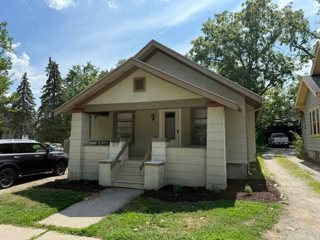 Photo - 201 Koch Ave House