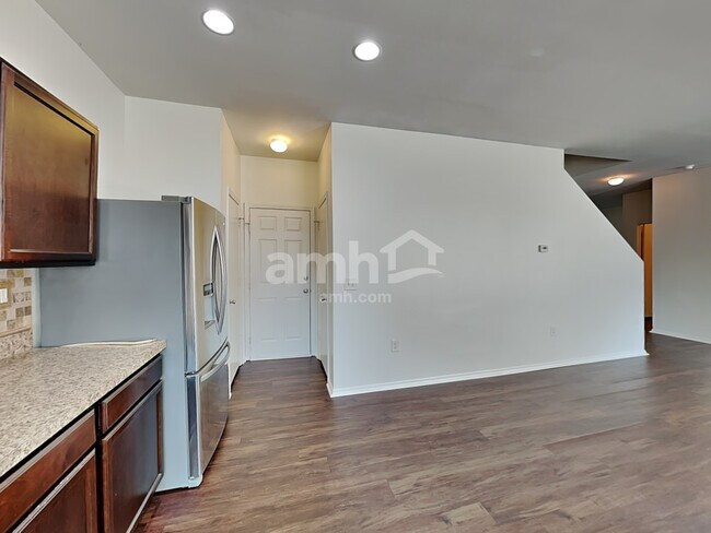 Foto del edificio - 4430 Kiddle Ln