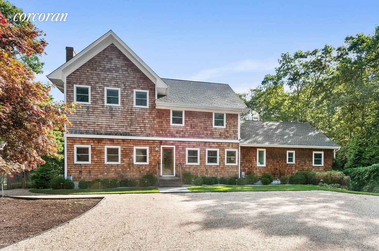 Primary Photo - 450 Water Mill Towd Rd