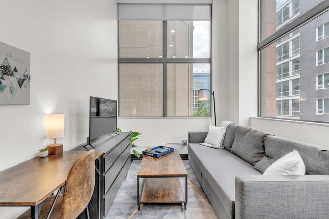 Building Photo - 800 Penn Ave