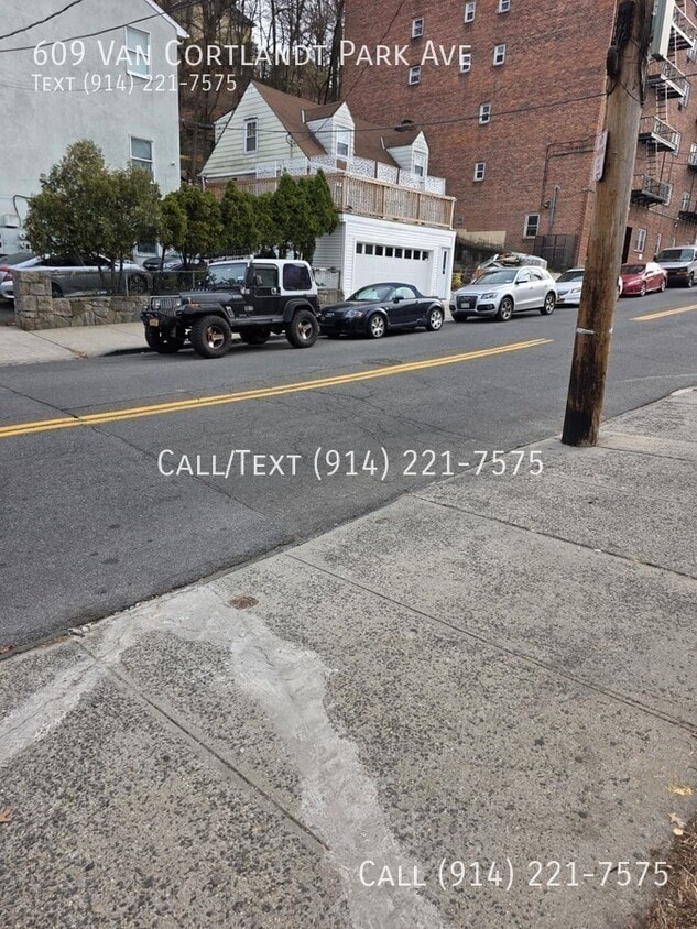 Building Photo - 609 Van Cortlandt Park Ave