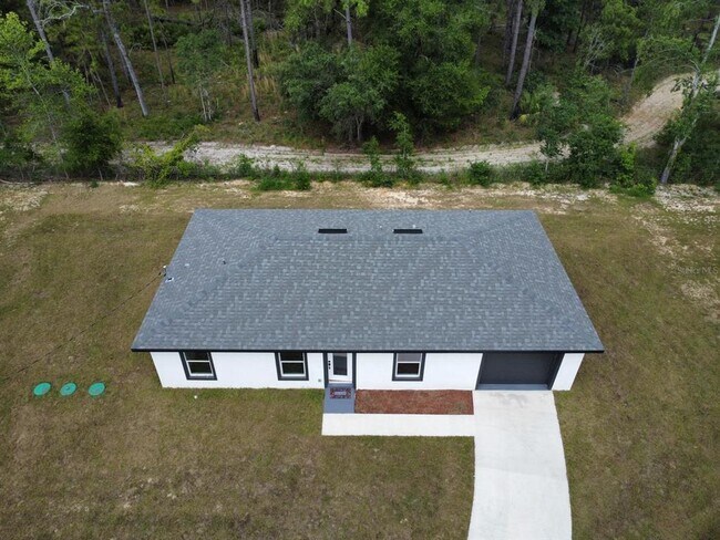 Building Photo - 116 Pecan Run