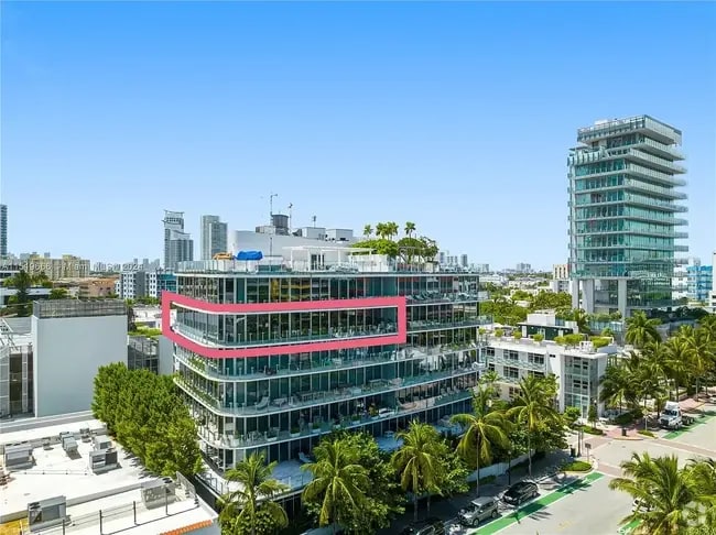 Building Photo - 1 Collins Ave