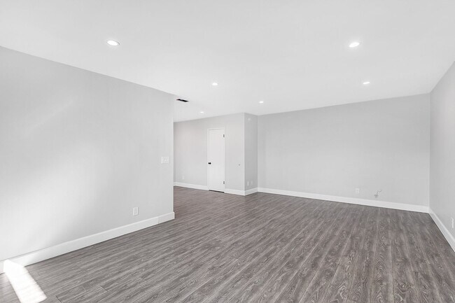 Foto del interior - 18545 Clark Street